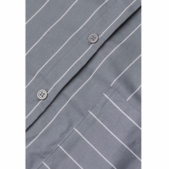 H&M Oversized Cotton Shirt NWOT - Picture 2 of 2